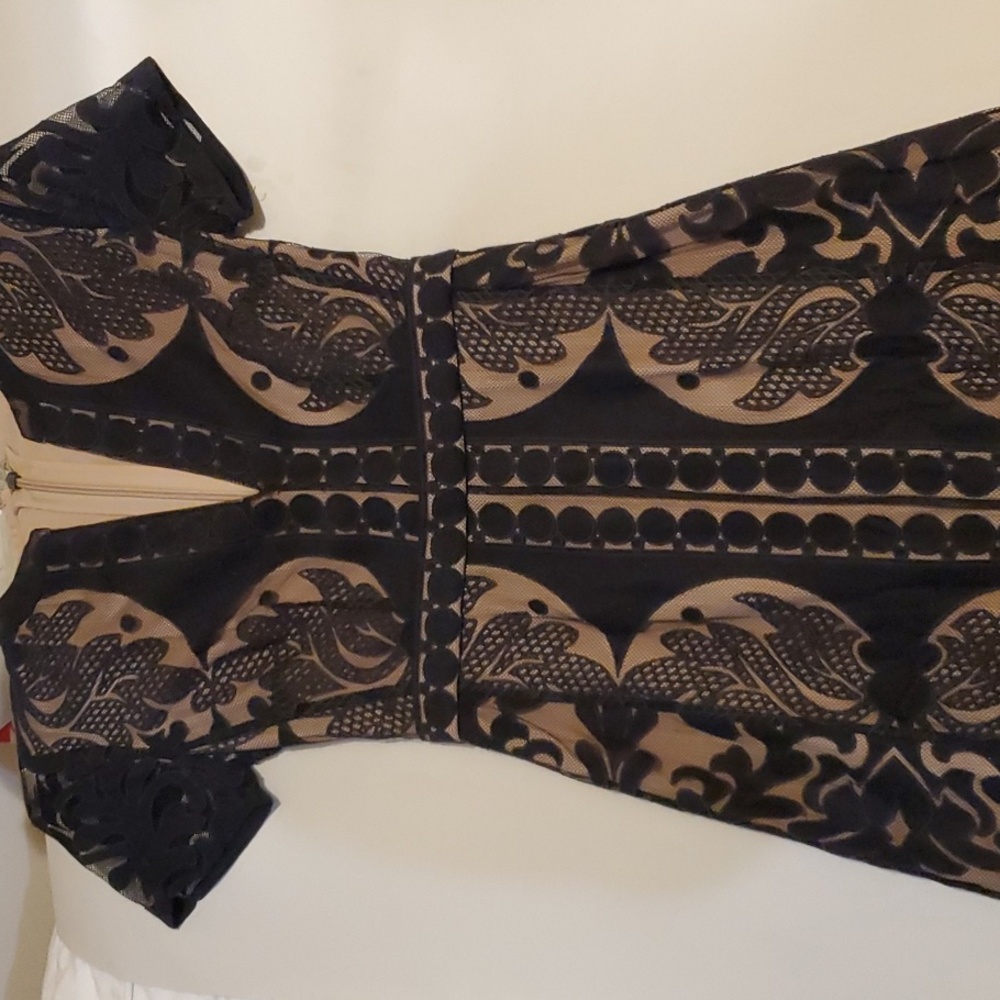 BCBG MaxAzaria Calean